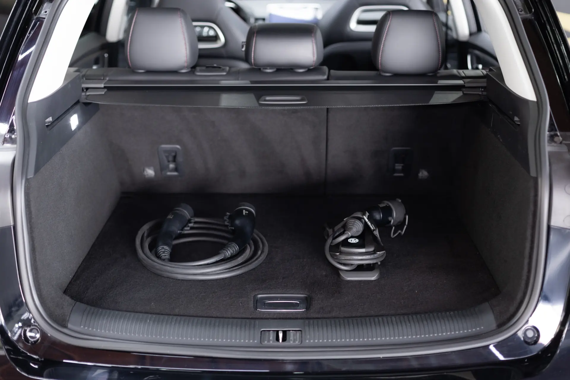 MG EHS 1.5 T-GDI Plug-in Hybrid Luxury 8