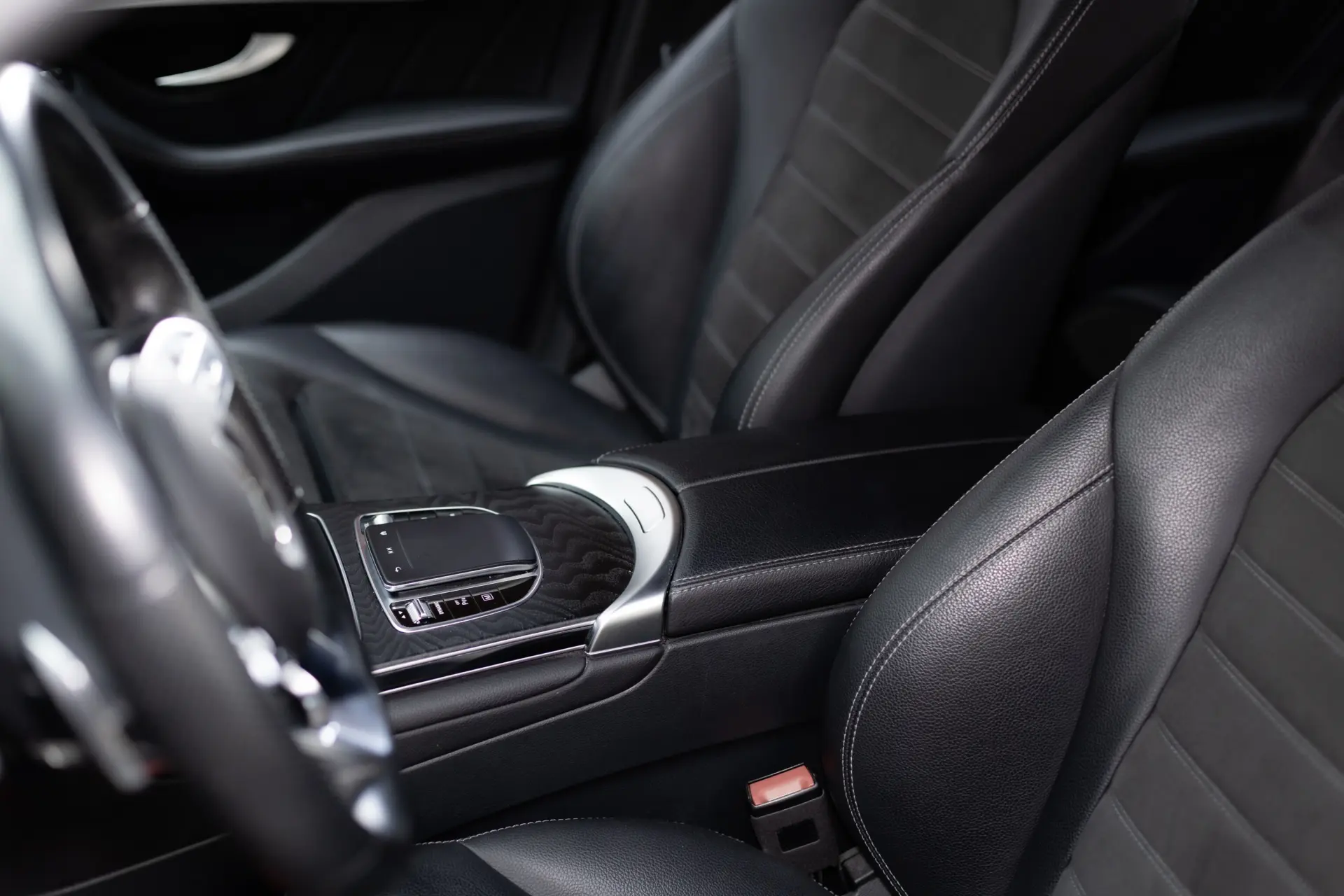 Mercedes-Benz GLC 300 de 4Matic 9G-TRONIC AMG Line 37