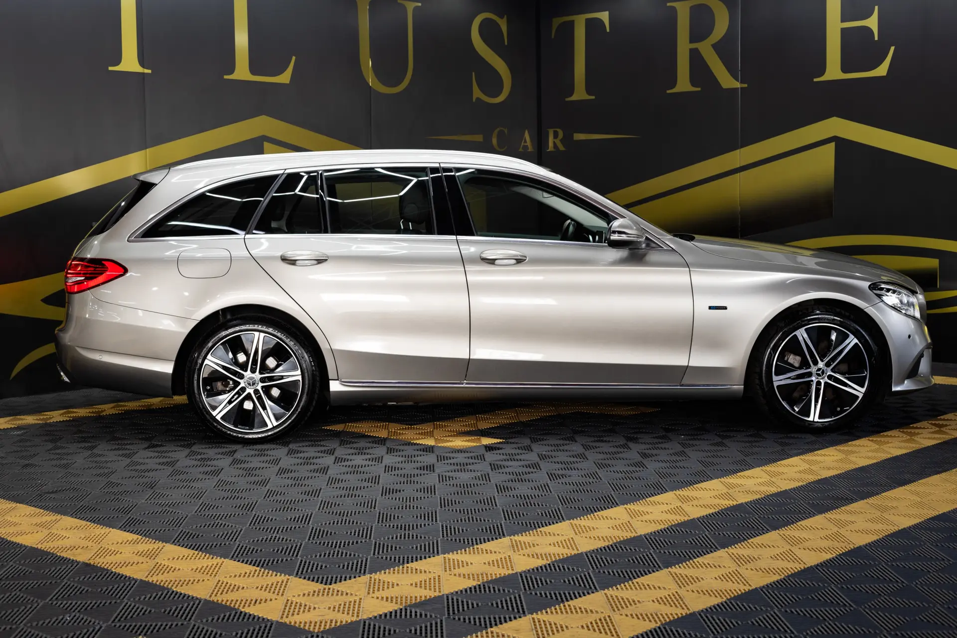 Mercedes-Benz C 300 de T 9G-TRONIC Avantgarde 4