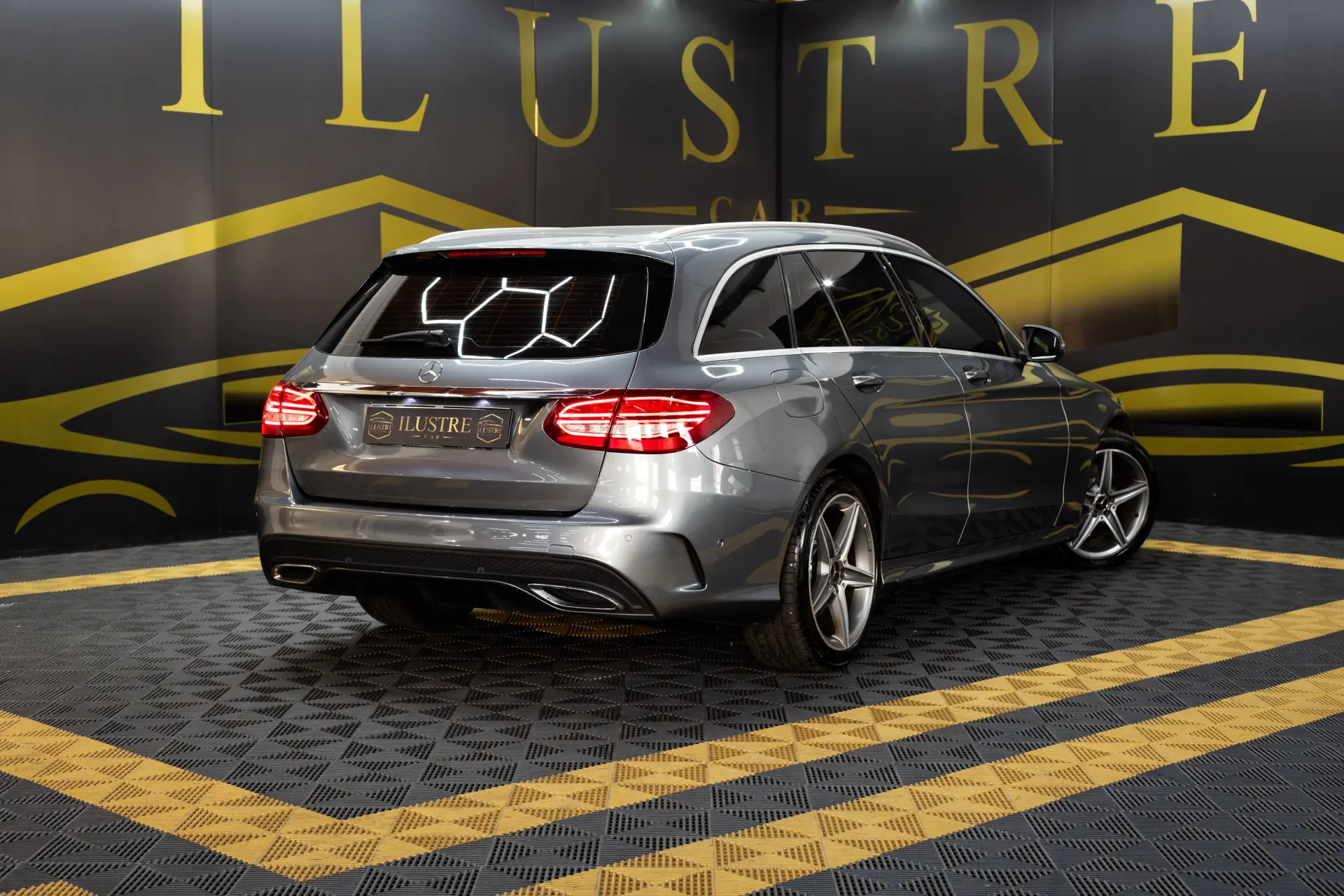 Mercedes-Benz C 220 (BlueTEC) d Station 7G-TRONIC AMG Line 6