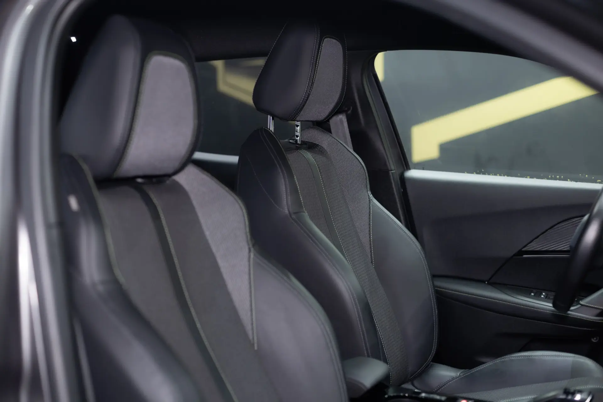 Peugeot 2008 1.5 BlueHDi GT Line EAT8 22