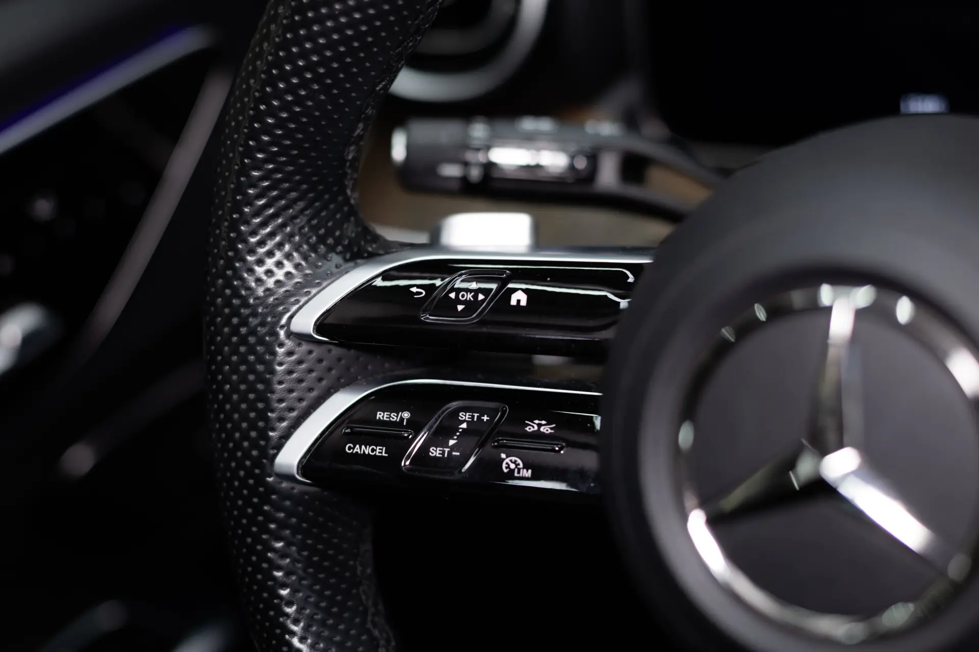 Mercedes-Benz C 300 e 9G-TRONIC Edition AMG Line 30