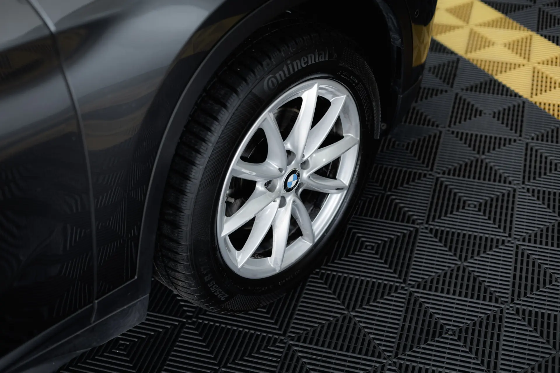 BMW X1 16 d sDrive Line Sport Auto 13