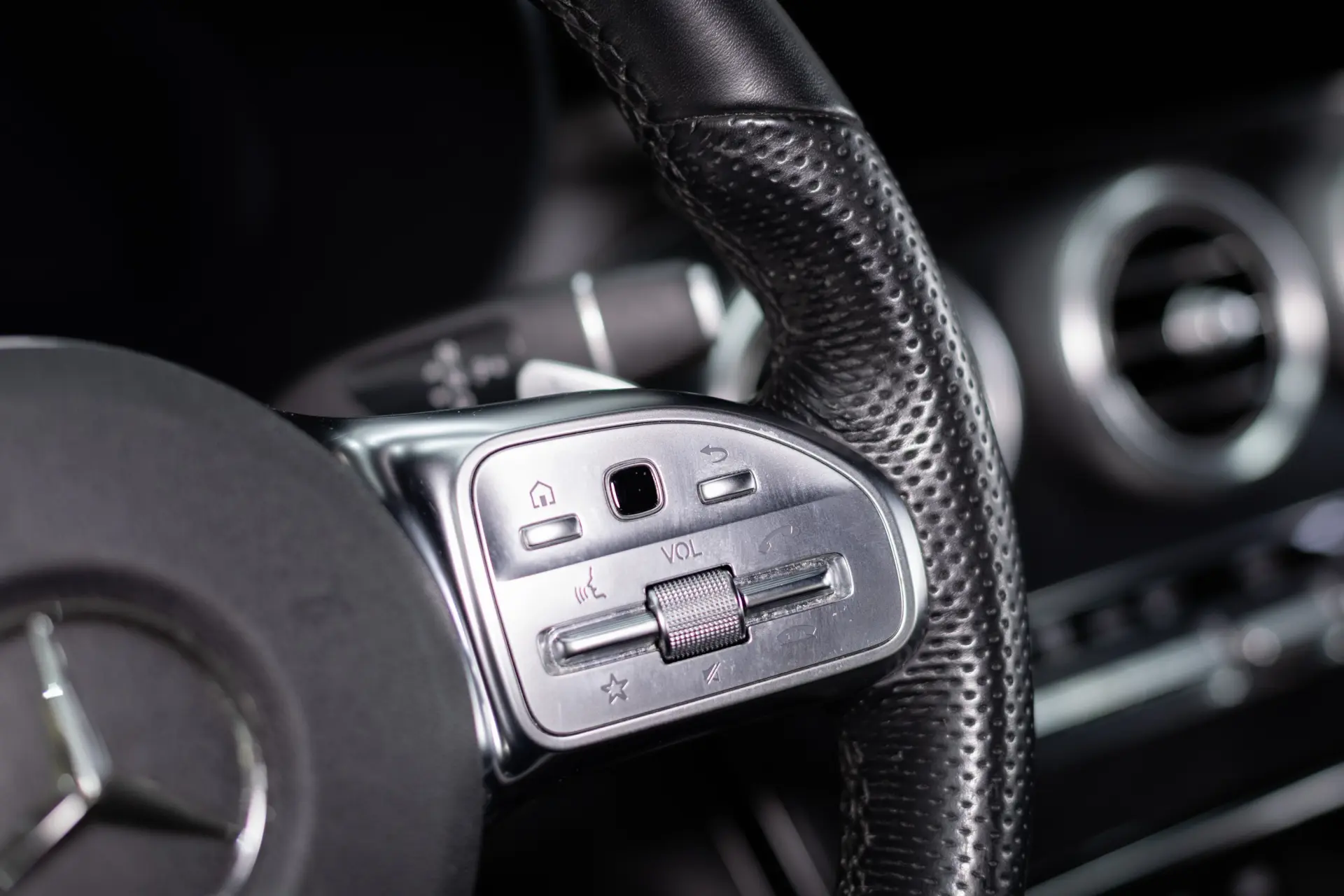 Mercedes-Benz GLC 300 de 4Matic 9G-TRONIC AMG Line 25