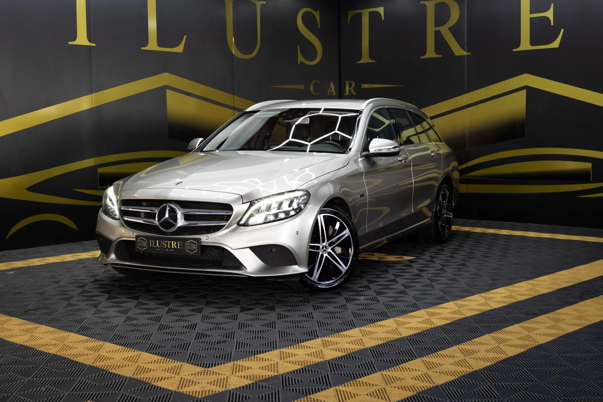 Mercedes-Benz C 300 de T 9G-TRONIC Avantgarde 1