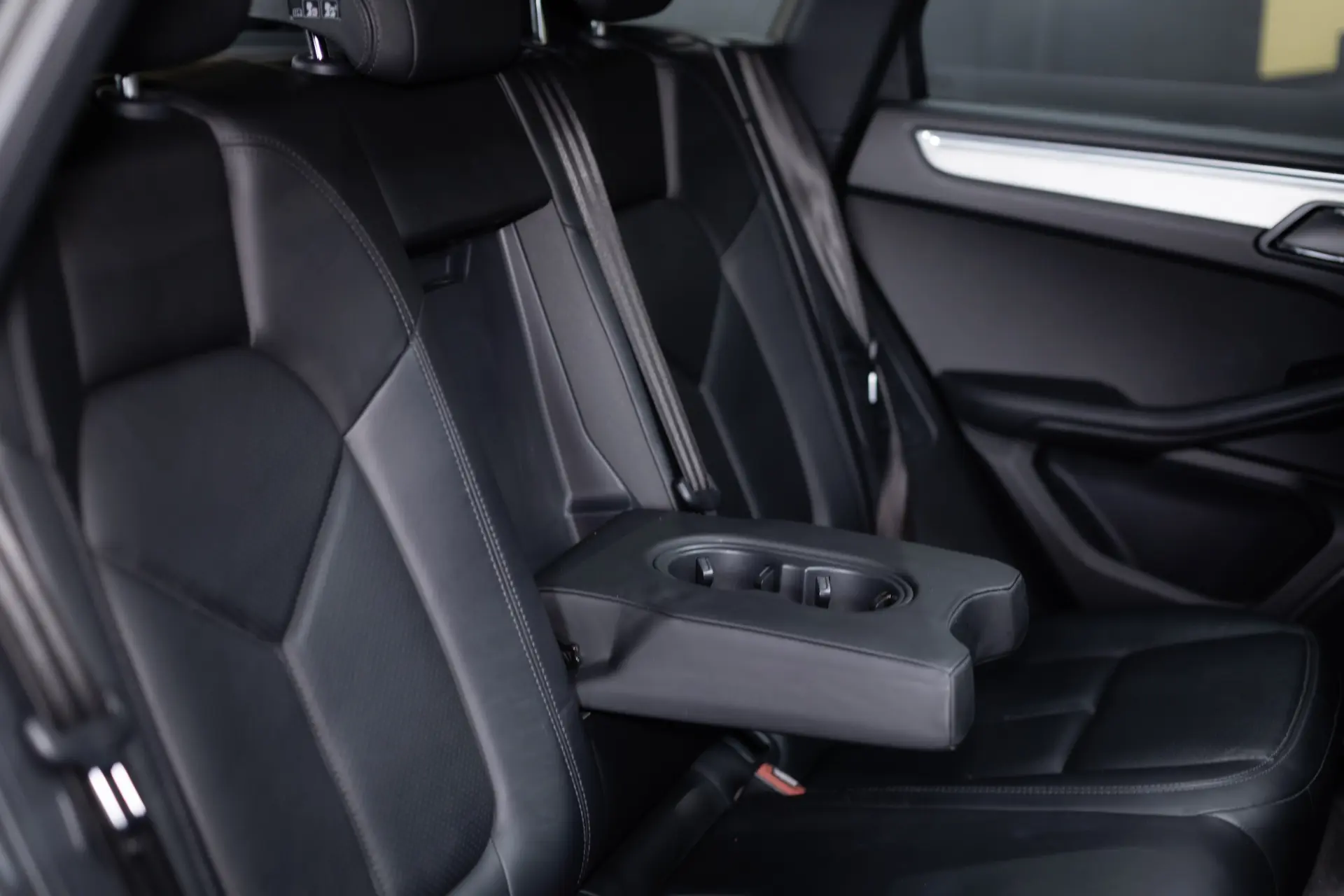 Porsche Macan S All Weather 19