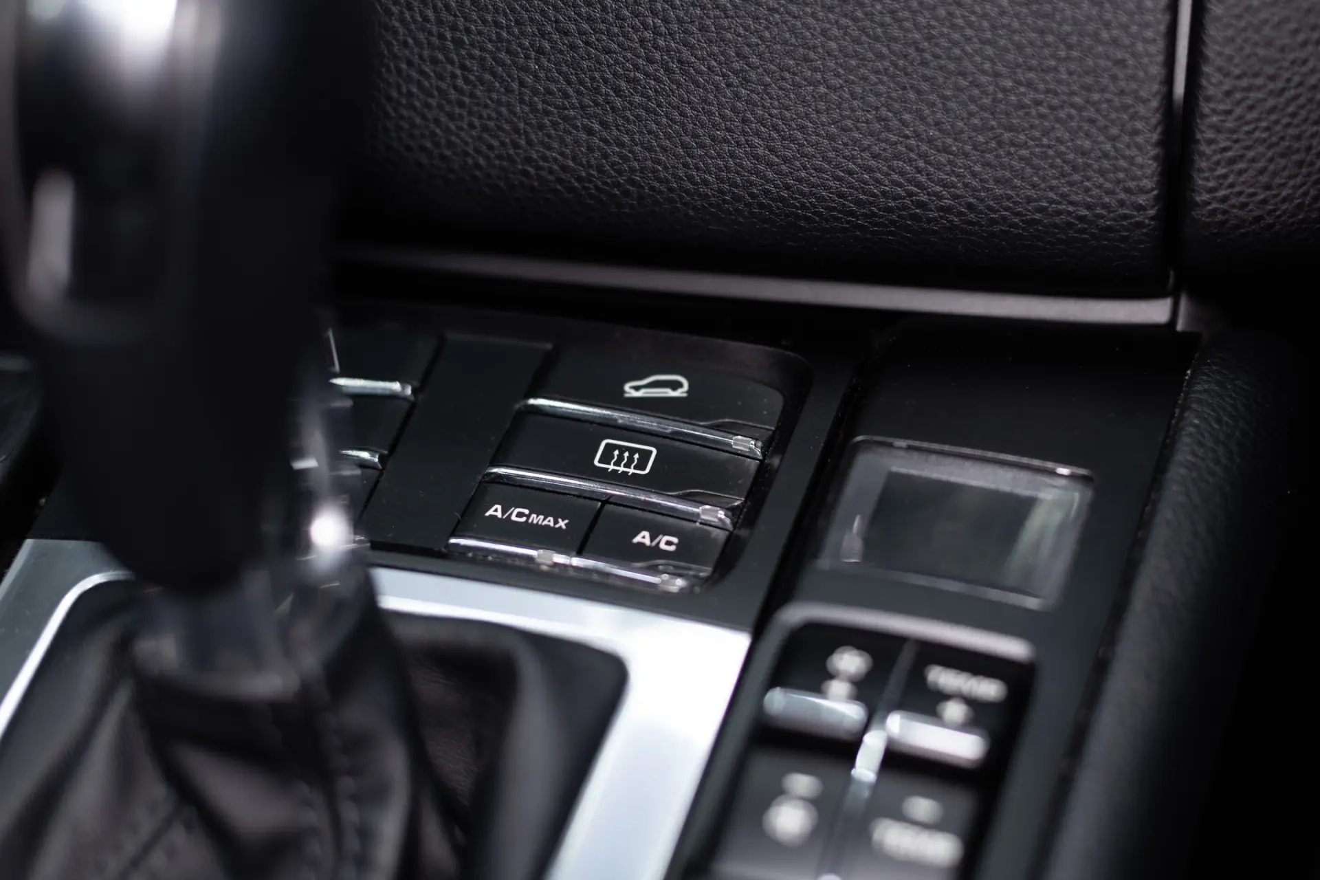 Porsche Macan S All Weather 43