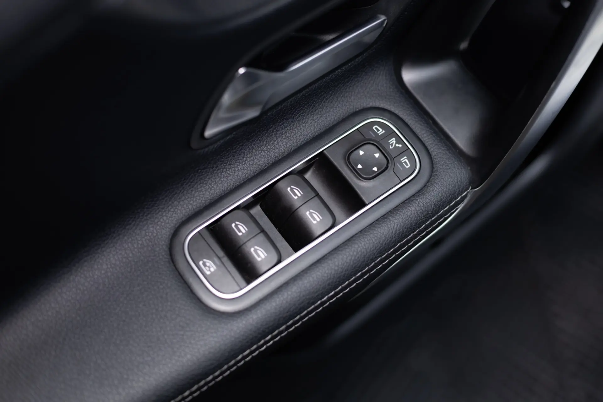 Mercedes-Benz A 250 e Progressive 31