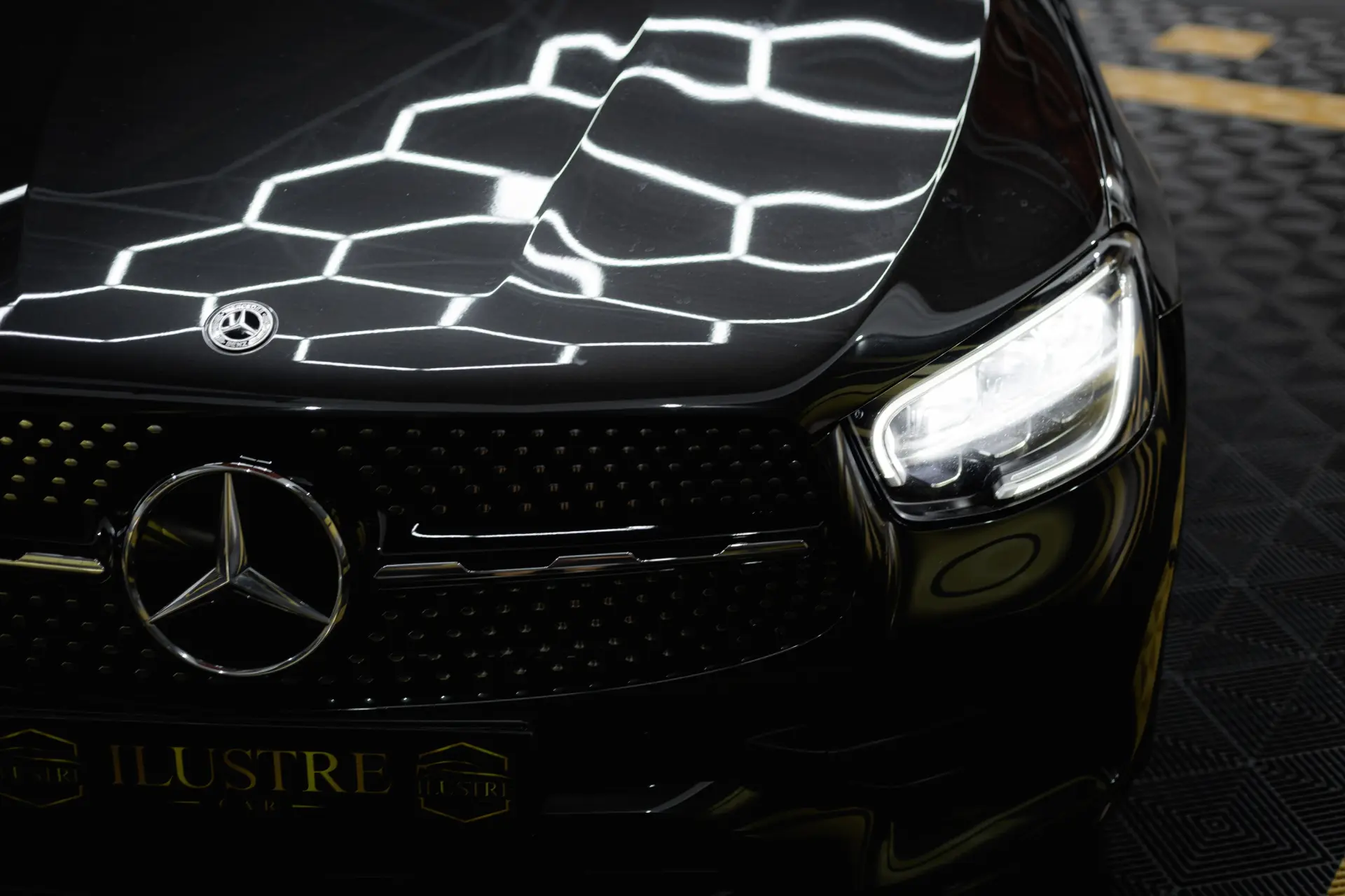 Mercedes-Benz GLC 300 de 4Matic 9G-TRONIC AMG Line 15