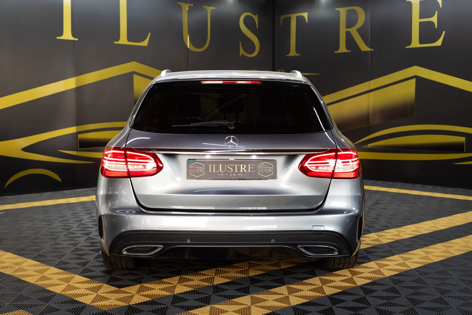Mercedes-Benz C 220 (BlueTEC) d Station 7G-TRONIC AMG Line 5