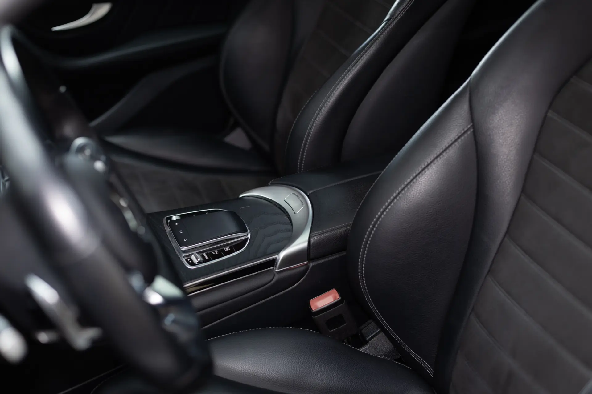 Mercedes-Benz GLC 300 e 4Matic 37