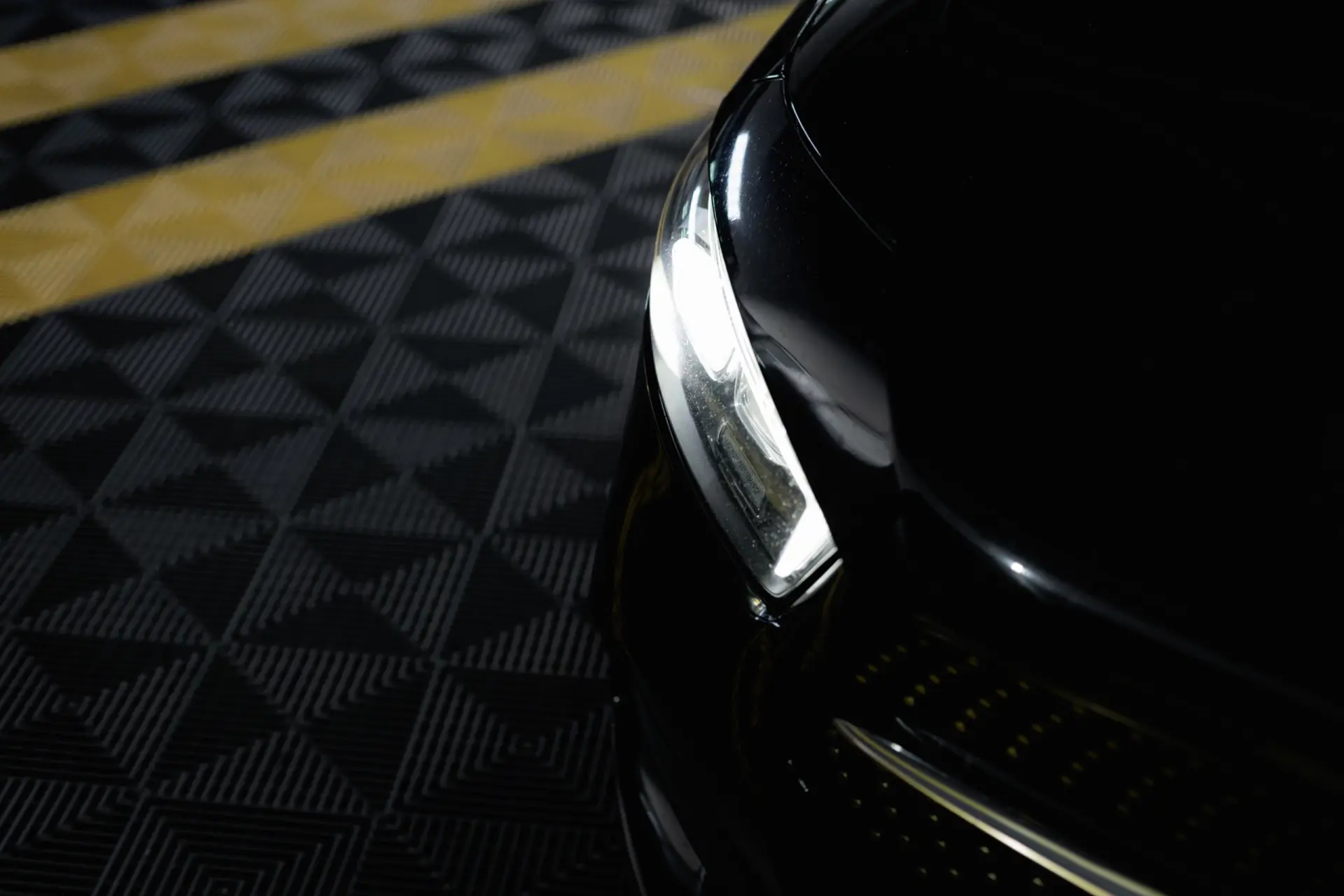 Mercedes-Benz A 180 d AMG Line Aut. 14