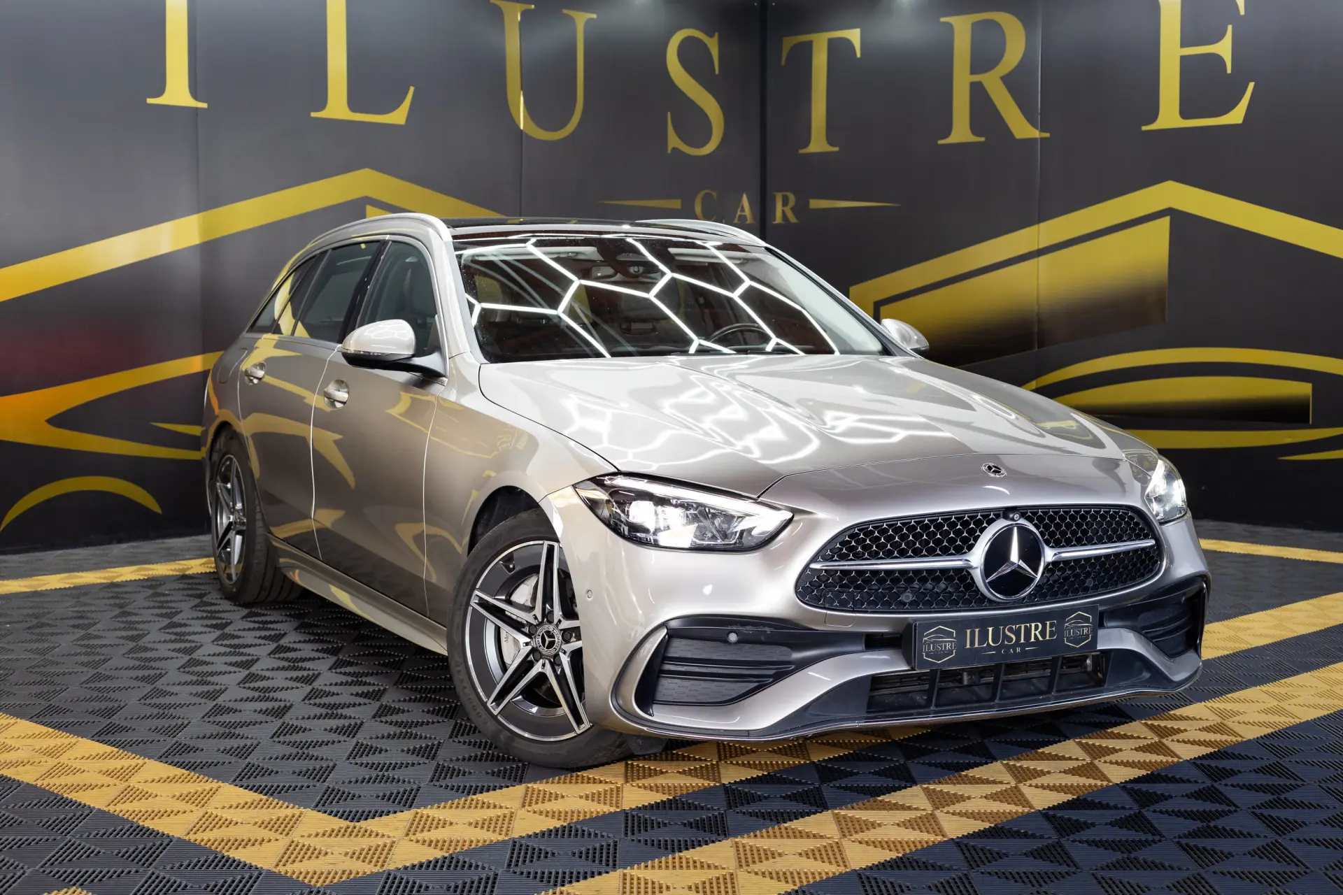 Mercedes-Benz C 300 e 9G-TRONIC Edition AMG Line 1