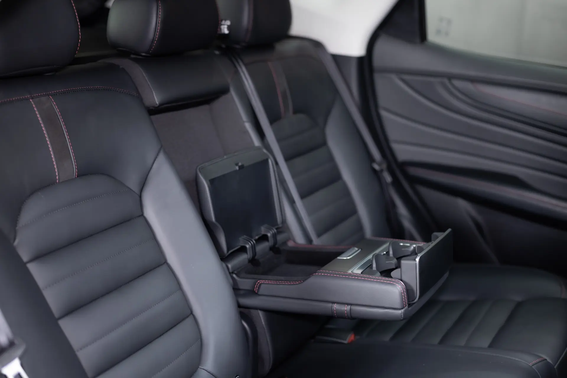 MG EHS 1.5 T-GDI Plug-in Hybrid Luxury 17