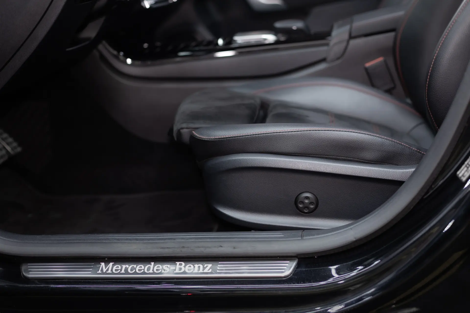 Mercedes-Benz A 250 e 8G-DCT AMG Line Advanced 20