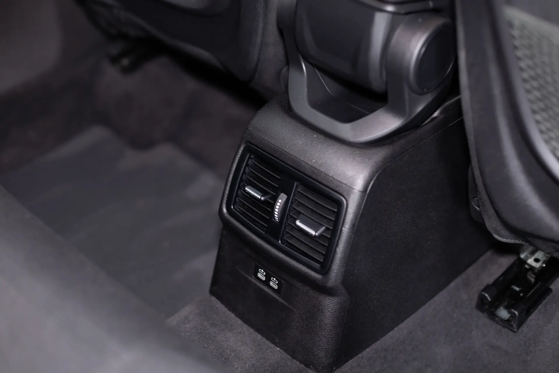 BMW X1 16 d sDrive Advantage Auto 21