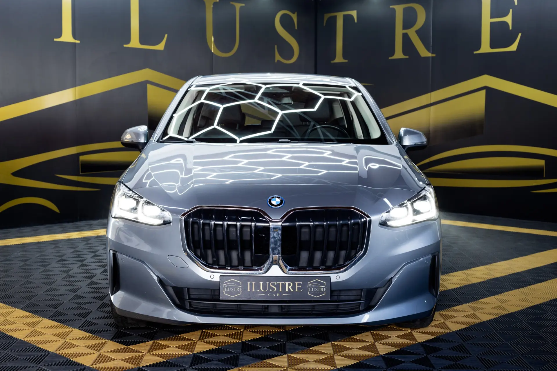 BMW 225xe Active Tourer e xDrive Line Luxury 2