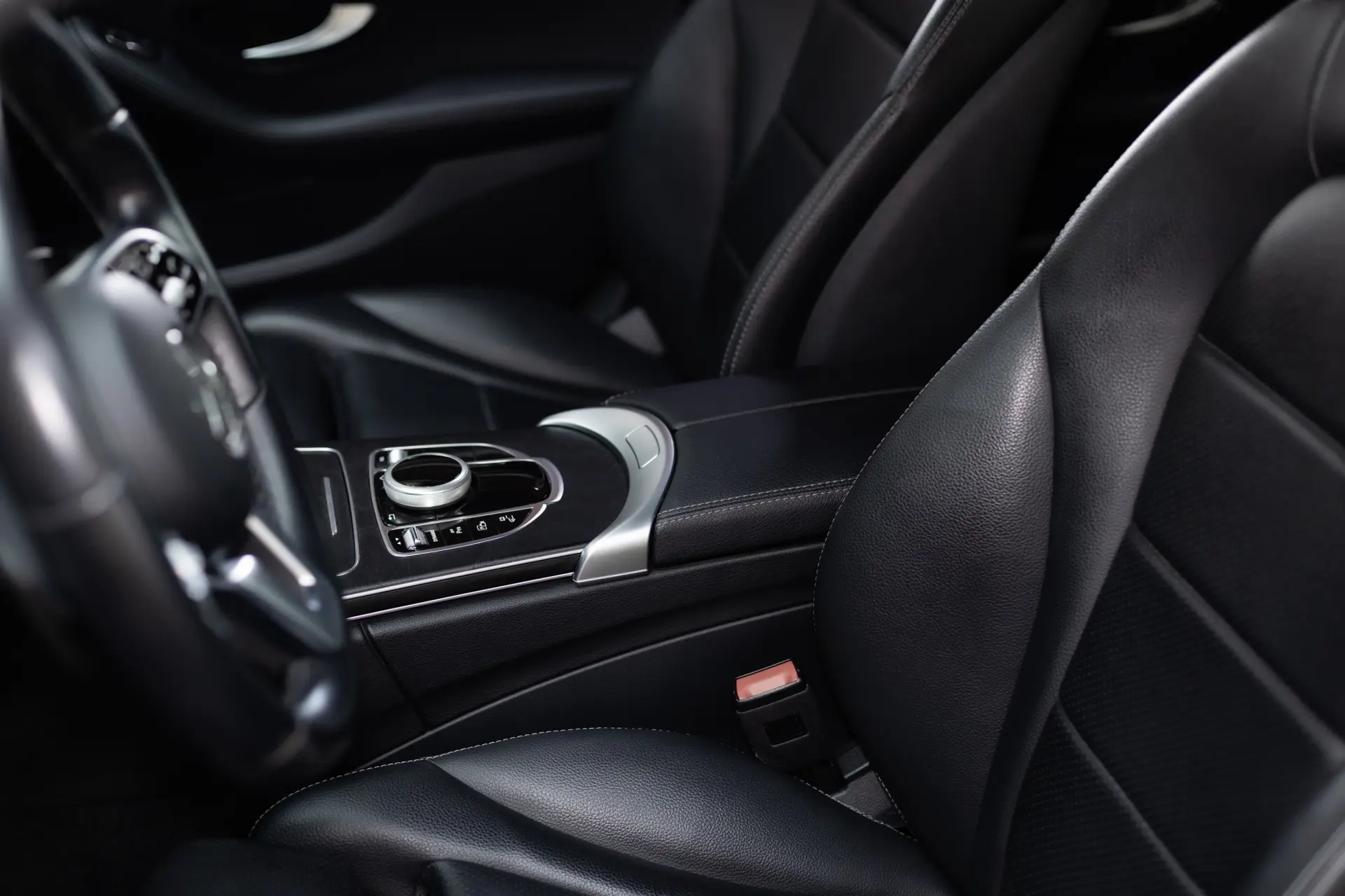 Mercedes-Benz C 300 de T 9G-TRONIC Avantgarde 44