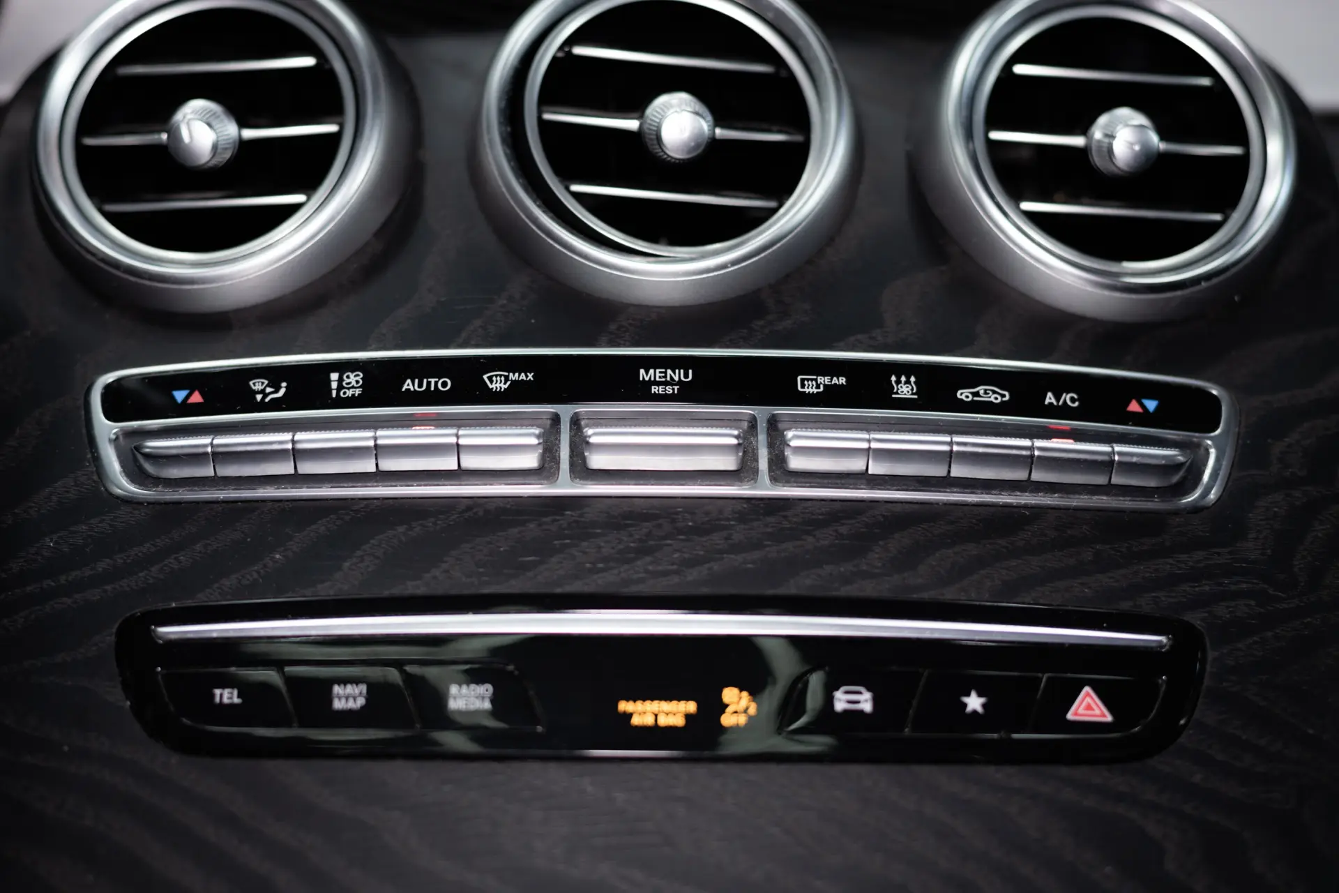 Mercedes-Benz GLC 300 e 4Matic 36