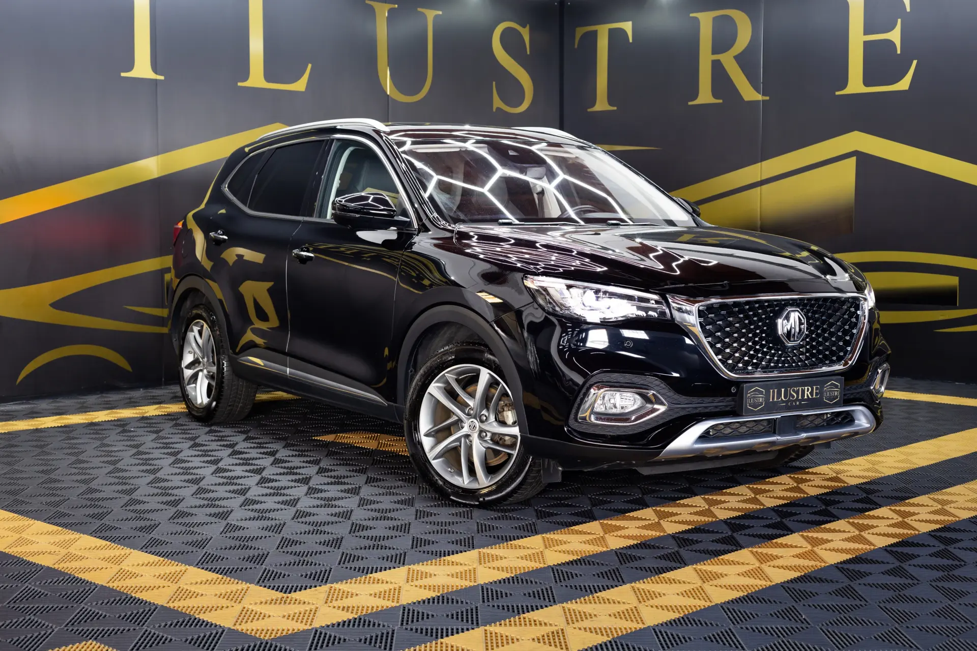 MG EHS 1.5 T-GDI Plug-in Hybrid Luxury 1
