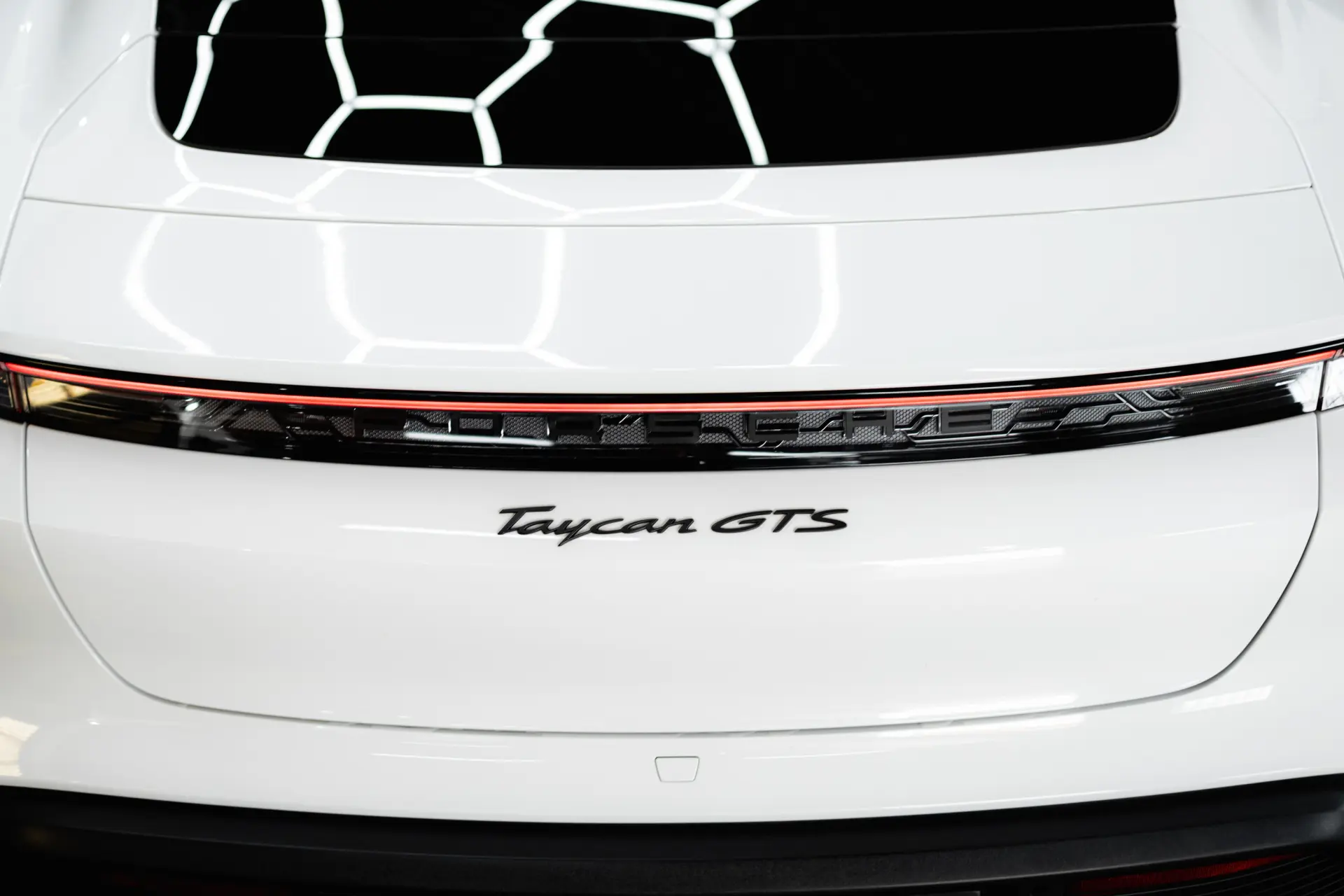 Porsche Taycan GTS 10