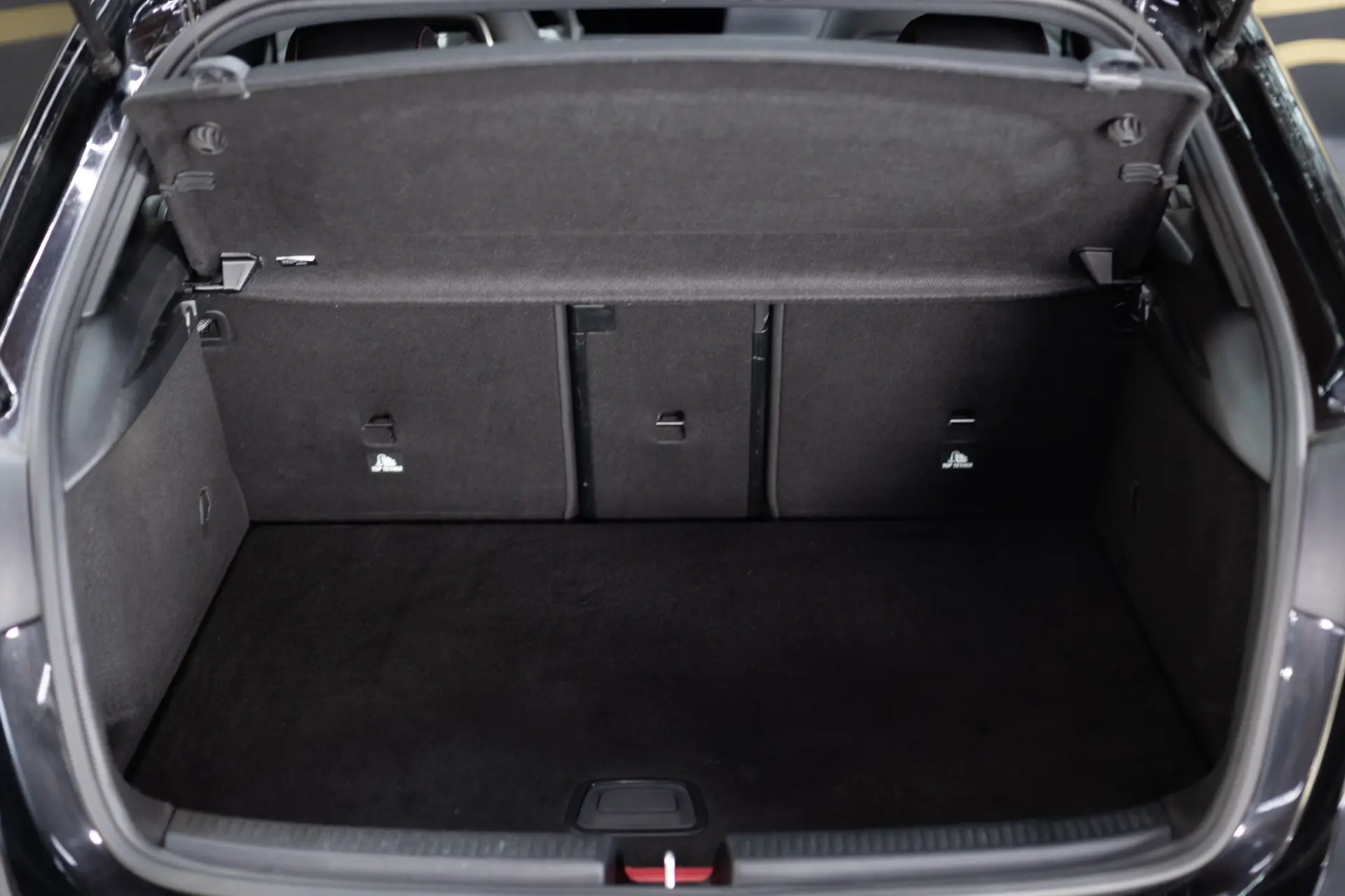 Mercedes-Benz A 250 e 8G-DCT AMG Line Advanced 8