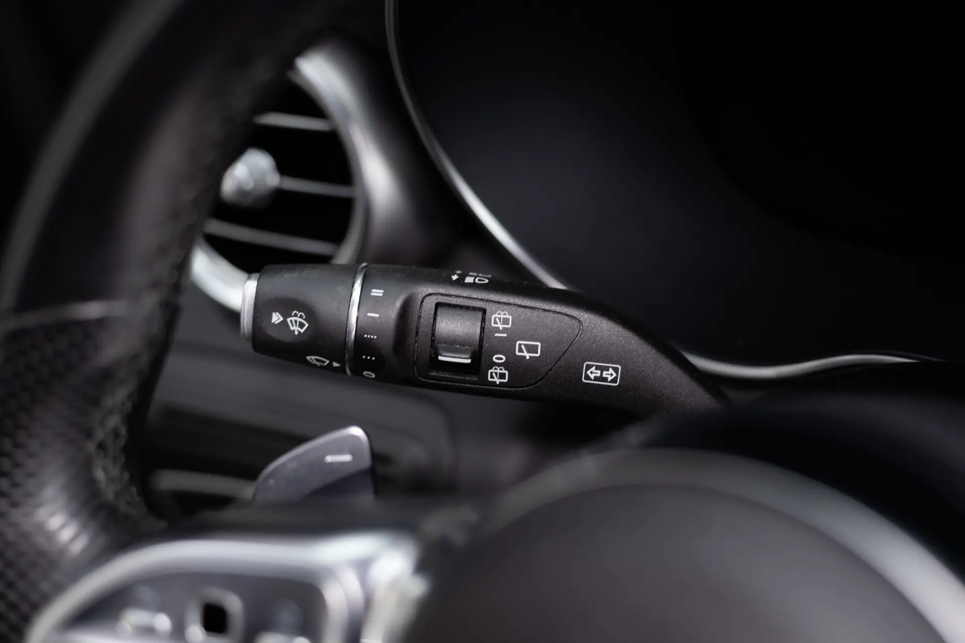 Mercedes-Benz GLC 300 de 4Matic 9G-TRONIC AMG Line 28