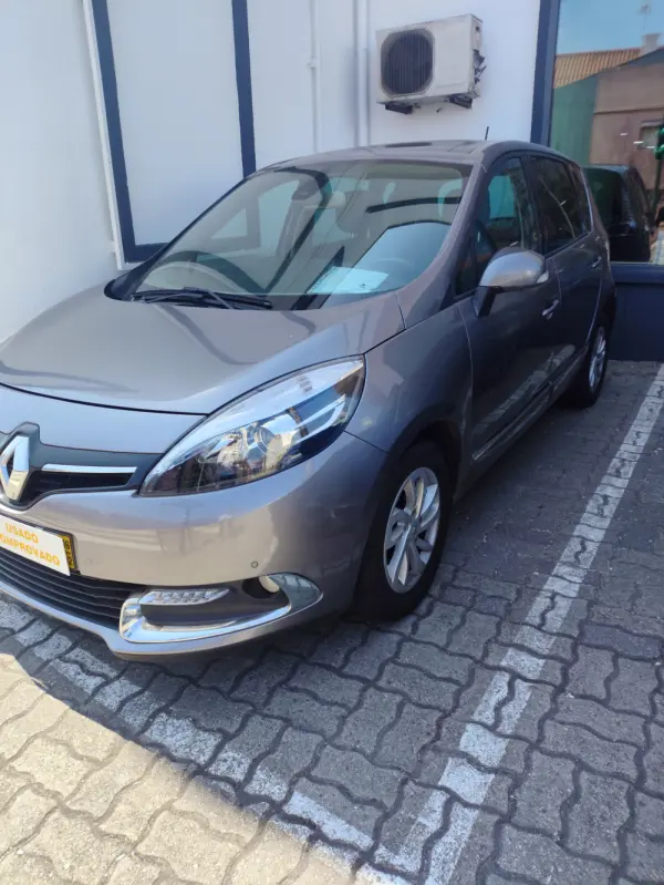 Renault Scénic 1.5 dCi Exclusive SS 1