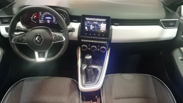 Renault Clio TCe 90 Bi-Fuel Intens 9