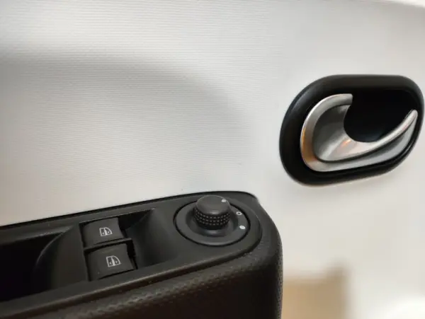 Renault Twingo 1.0 SCe Intens 10