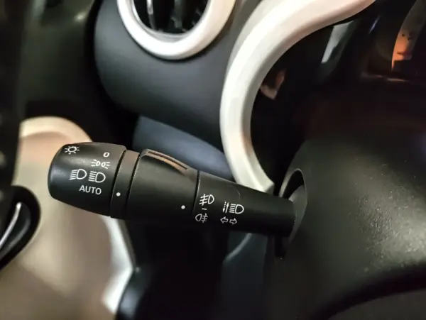 Renault Twingo 1.0 SCe Limited EDC 28