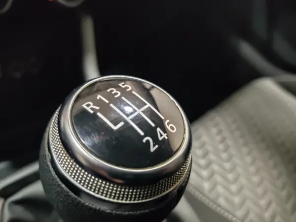 Renault Clio 1.0 TCe Evolution Bi-Fuel 18