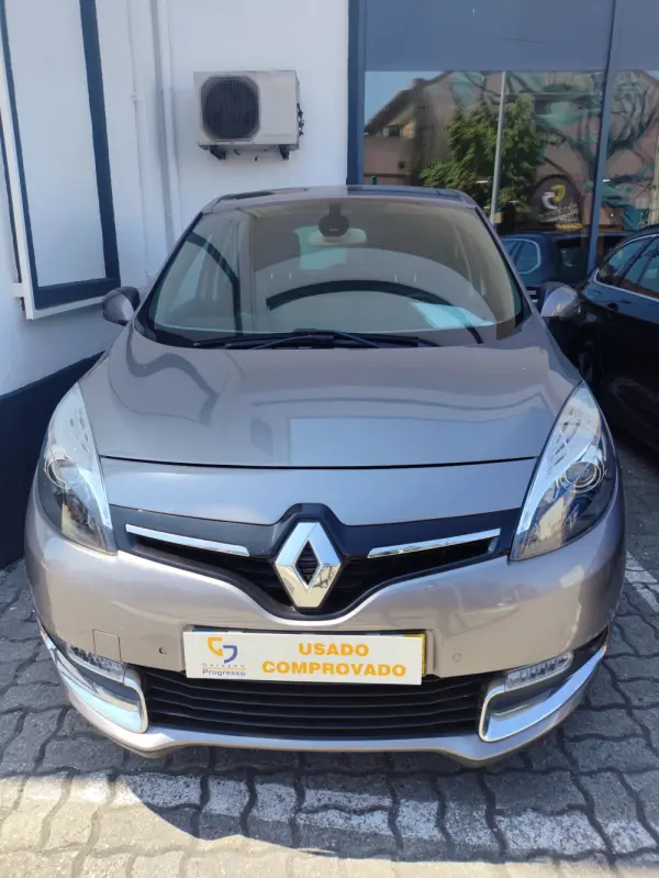 Renault Scénic 1.5 dCi Exclusive SS 4