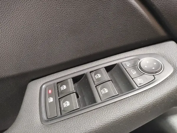 Renault Clio 1.0 TCe Evolution Bi-Fuel 9