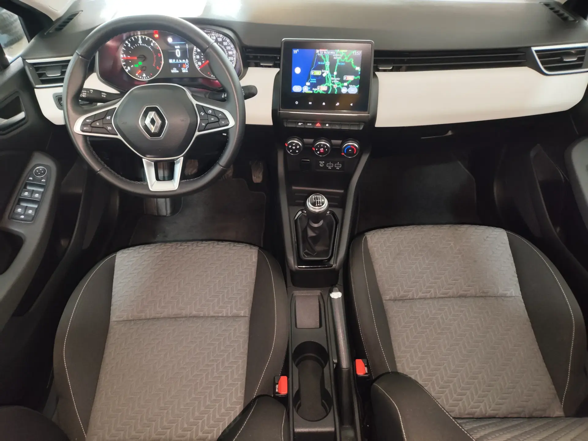 Renault Clio 1.5 Blue dCi Evolution 12