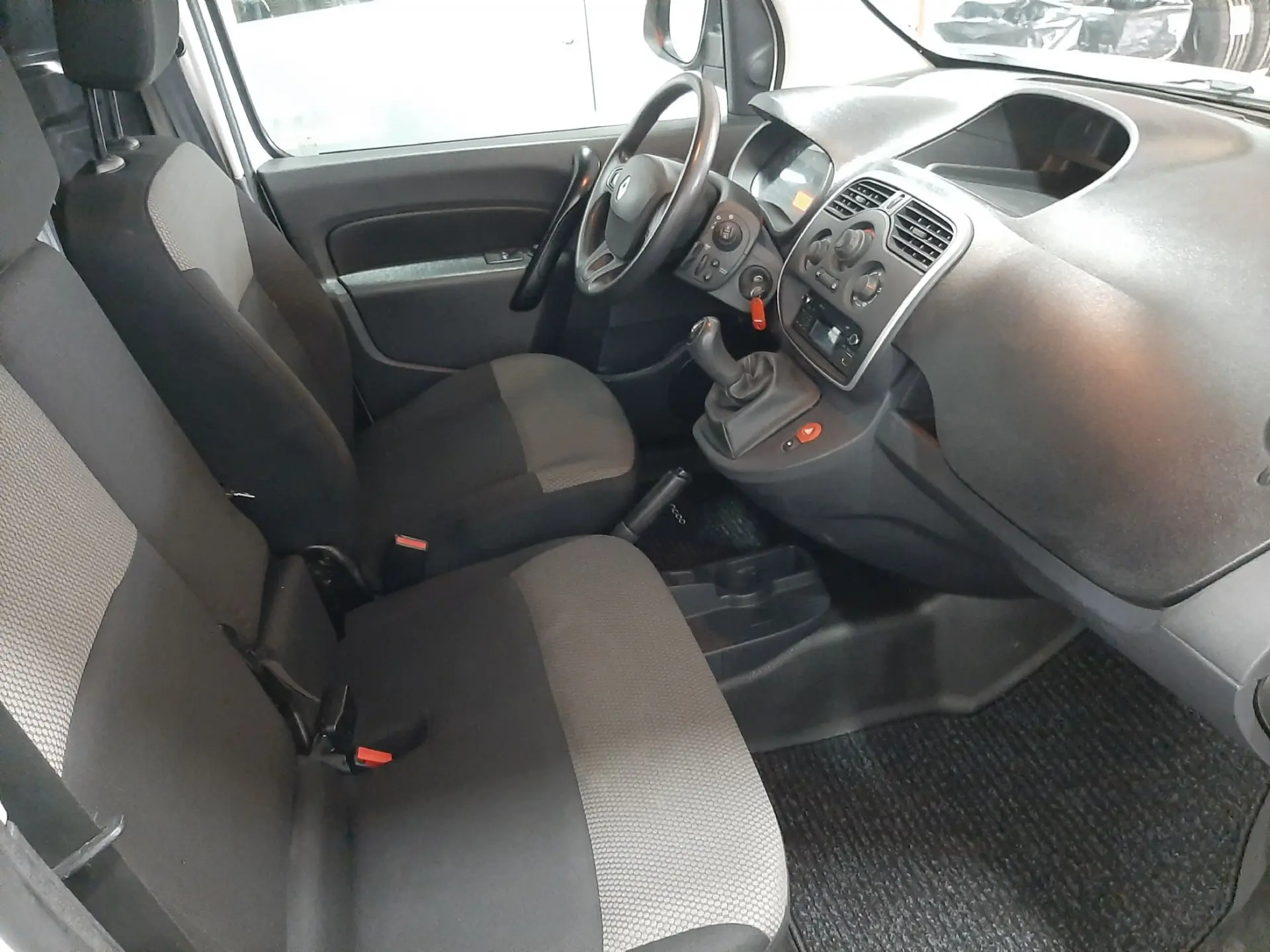 Renault Kangoo BUSINESS L2 MAXI 10