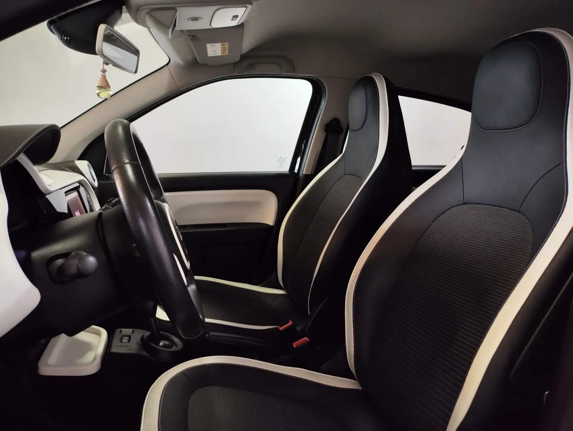 Renault Twingo 1.0 SCe Limited EDC 8