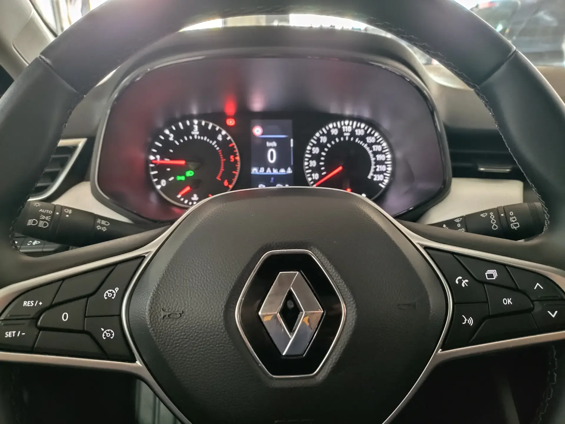 Renault Clio 1.5 Blue dCi Evolution 13