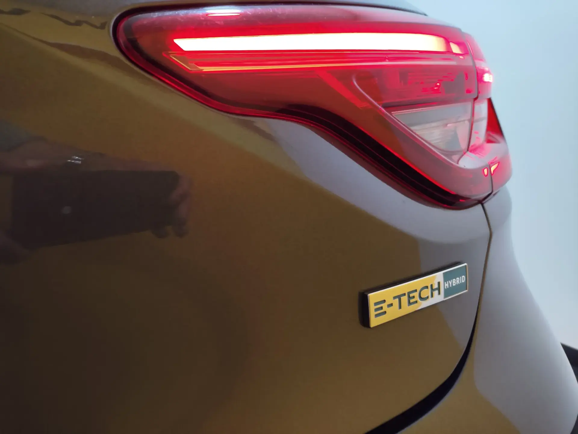 Renault Clio 1.6 E-Tech Full Hybrid Techno 15