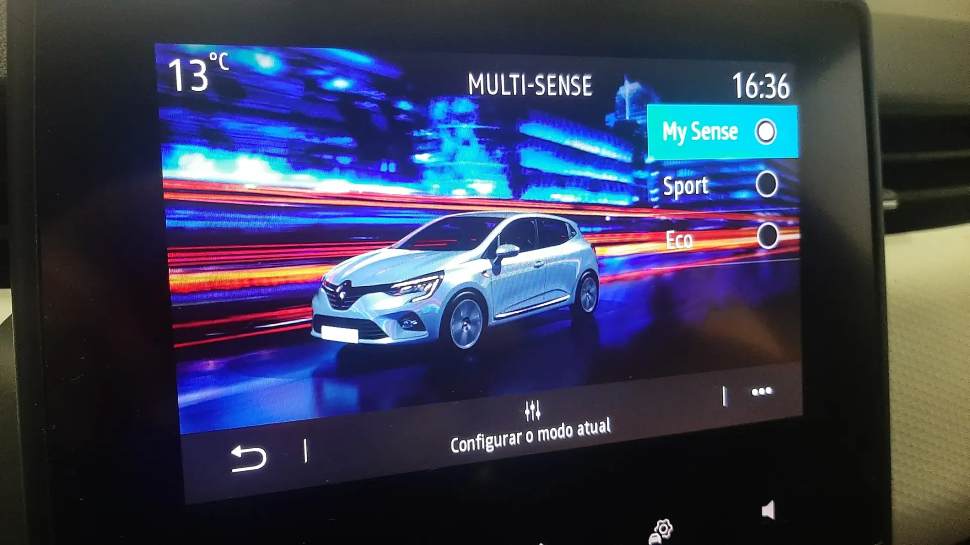 Renault Clio TCe 90 Bi-Fuel Intens 10