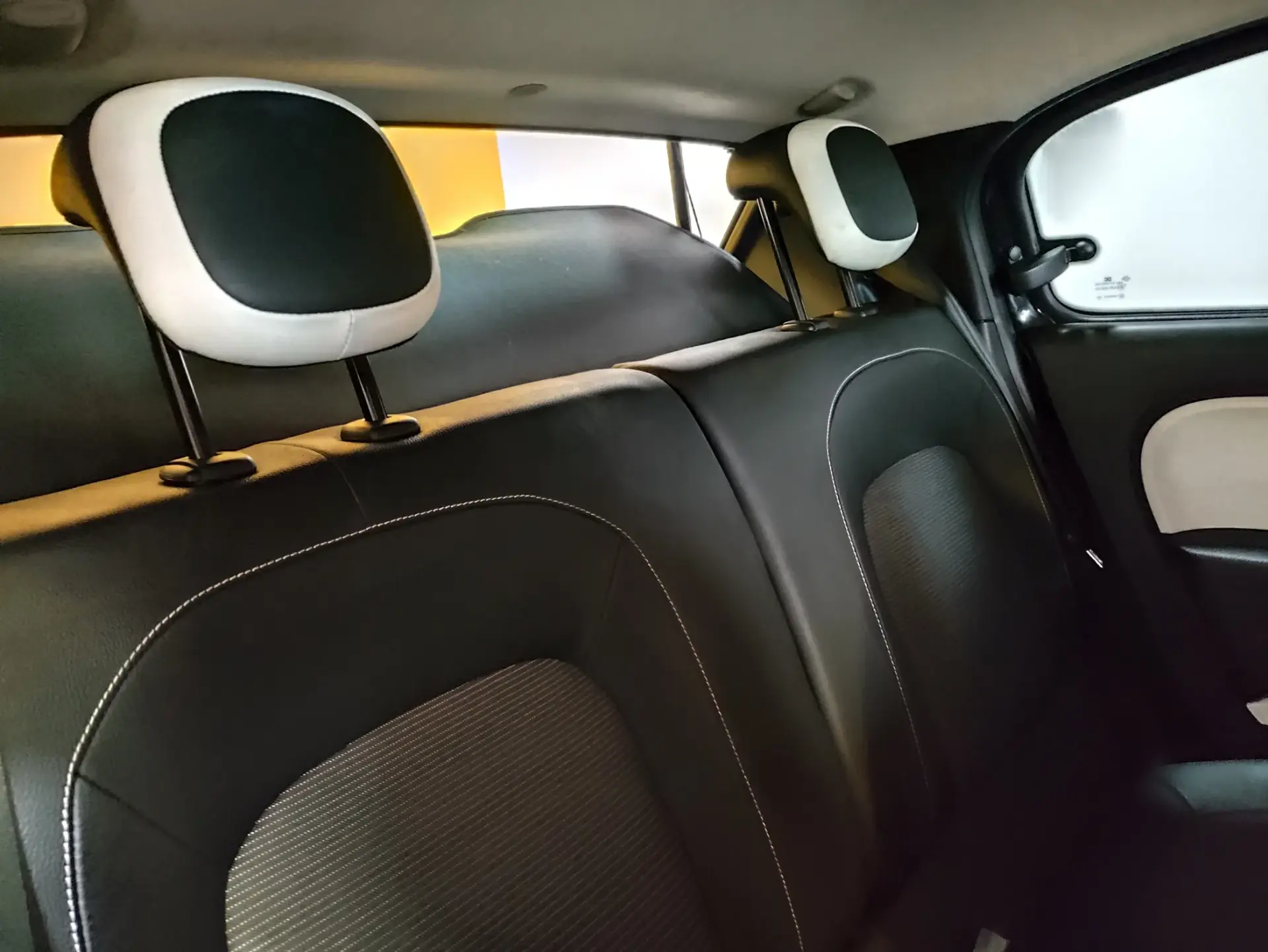 Renault Twingo 1.0 SCe Limited EDC 32