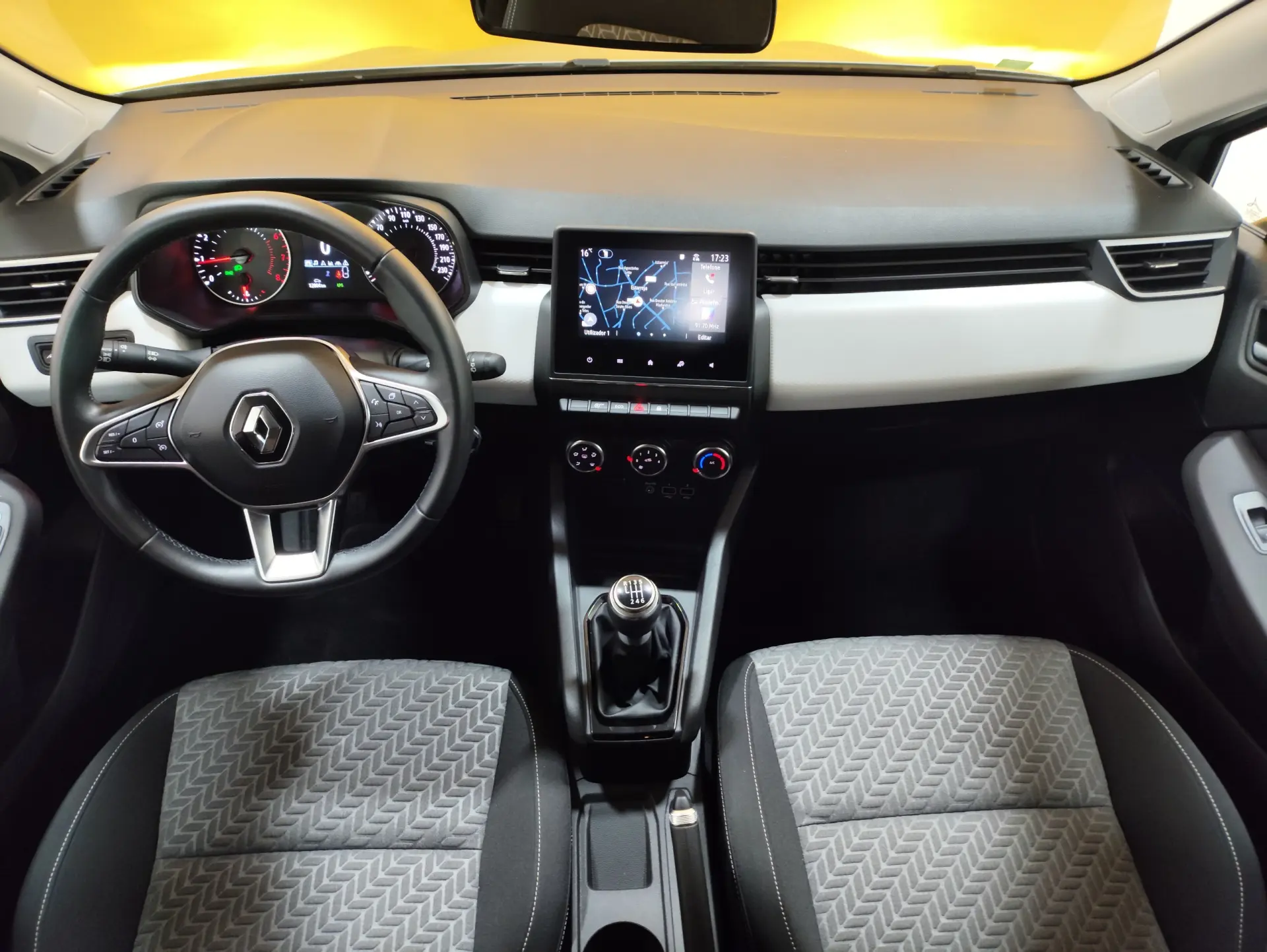 Renault Clio 1.0 TCe Evolution Bi-Fuel 19