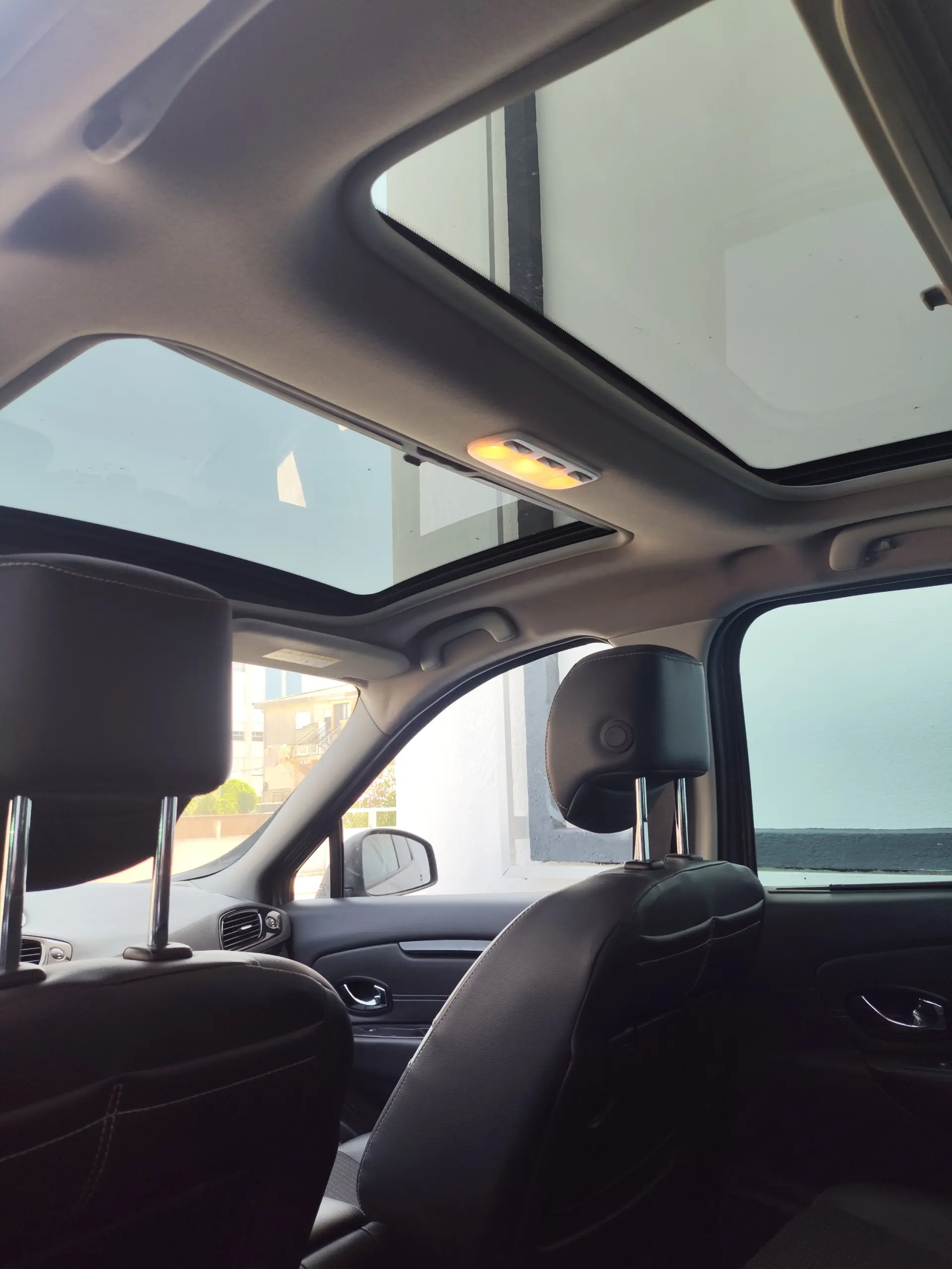 Renault Scénic 1.5 dCi Exclusive SS 5