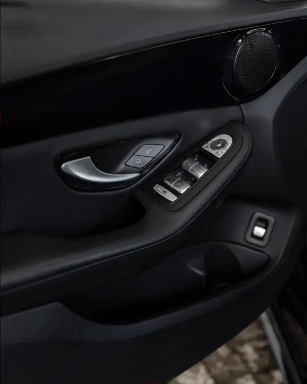 Mercedes-Benz C 350 10