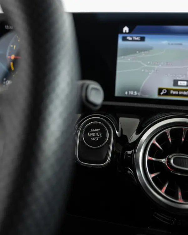 Mercedes-Benz CLA 250 e Shooting Brake AMG Line 16