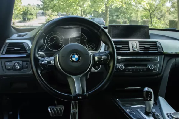 BMW 318 d Touring Auto (2012-2015) 6