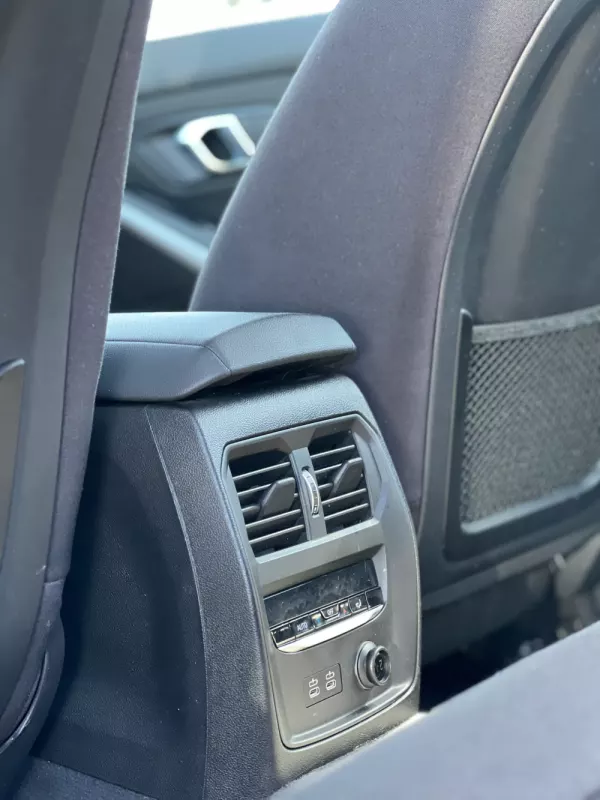 BMW 318 d Touring Line Sport (2019-2020) 2