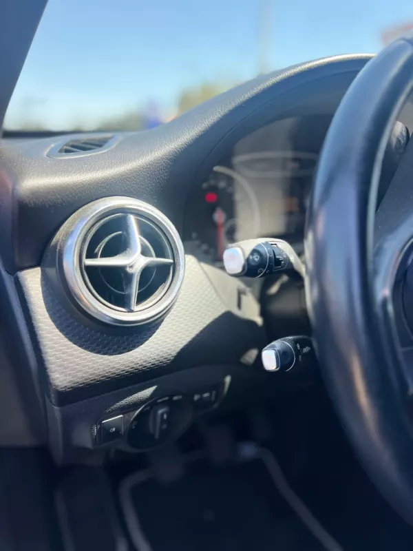 Mercedes-Benz A 160 CDi BlueEfficiency Urban (2013-2015) 2