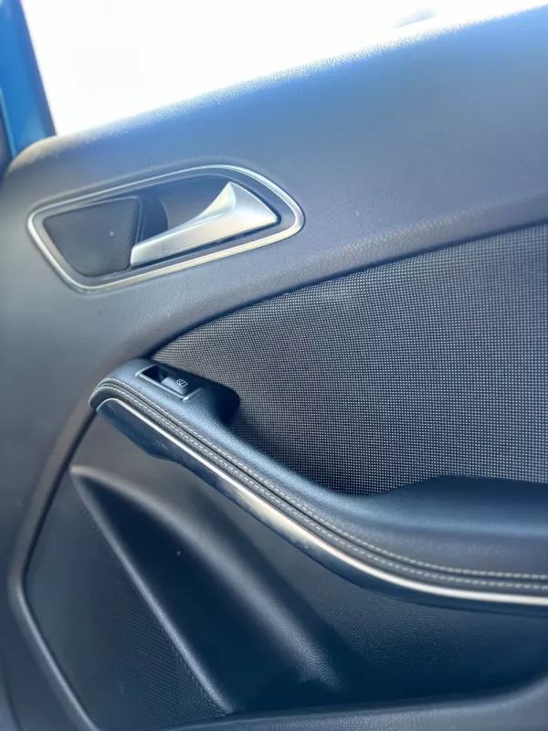 Mercedes-Benz A 160 CDi BlueEfficiency Urban (2013-2015) 10