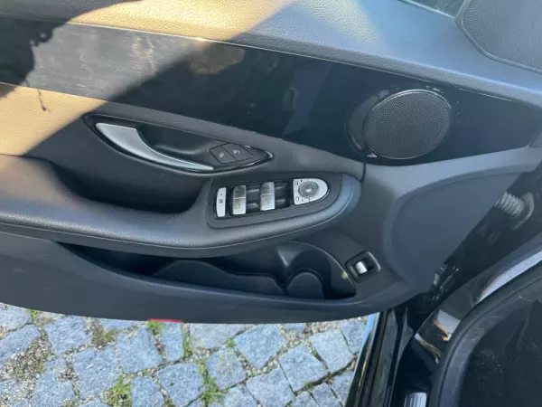 Mercedes-Benz GLC 350 11